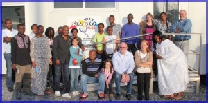 Le comité de Jumelage de Douvrin et la délagation de Gombé en visite à Radio Plus en 2012