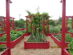 Jardins de l ermitage, colonnes rouges